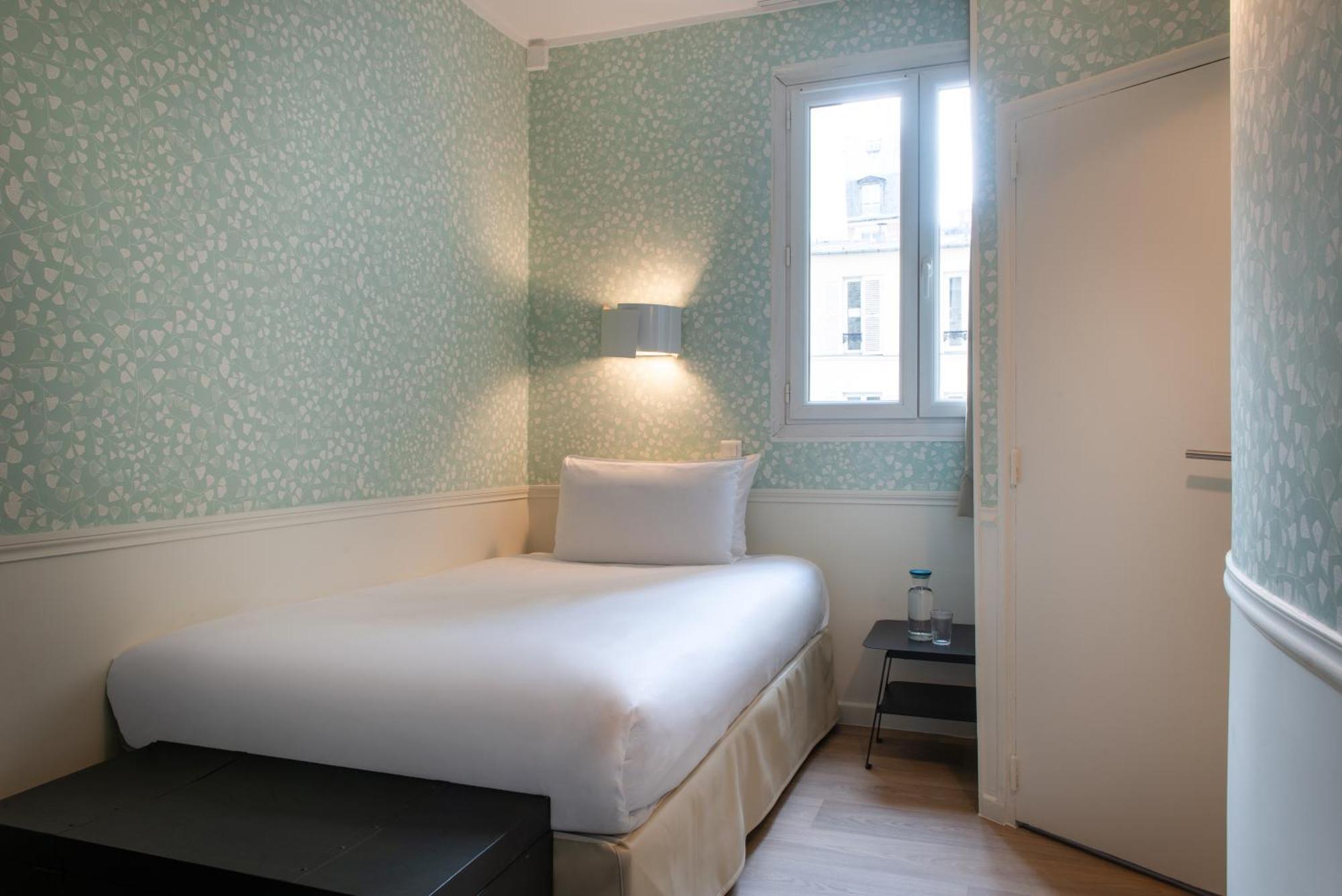 Hotel Avama Prony Paris Phòng bức ảnh