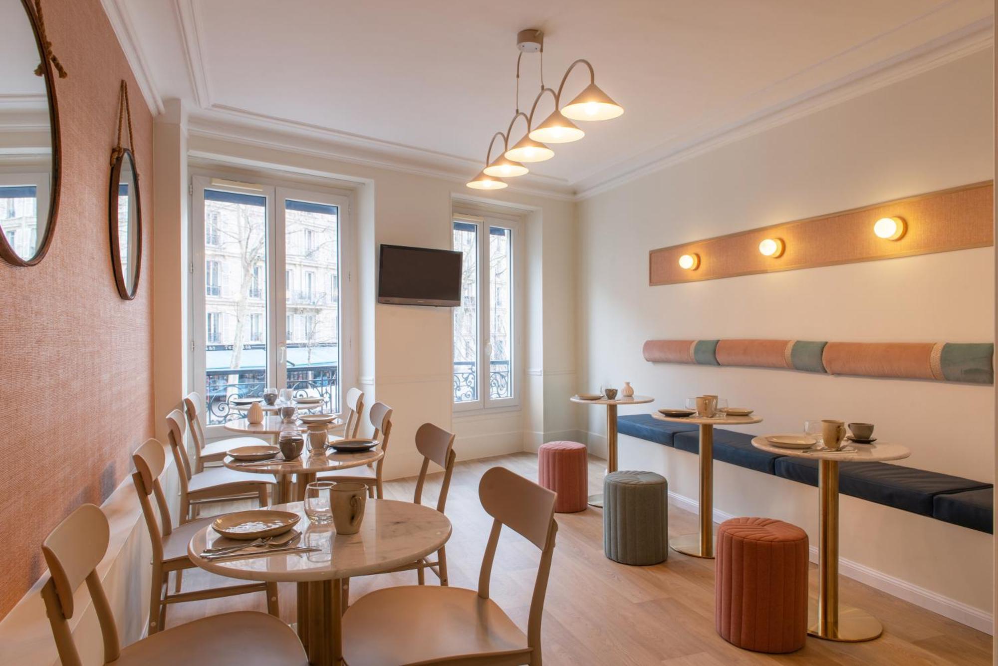 Hotel Avama Prony Paris Ngoại thất bức ảnh